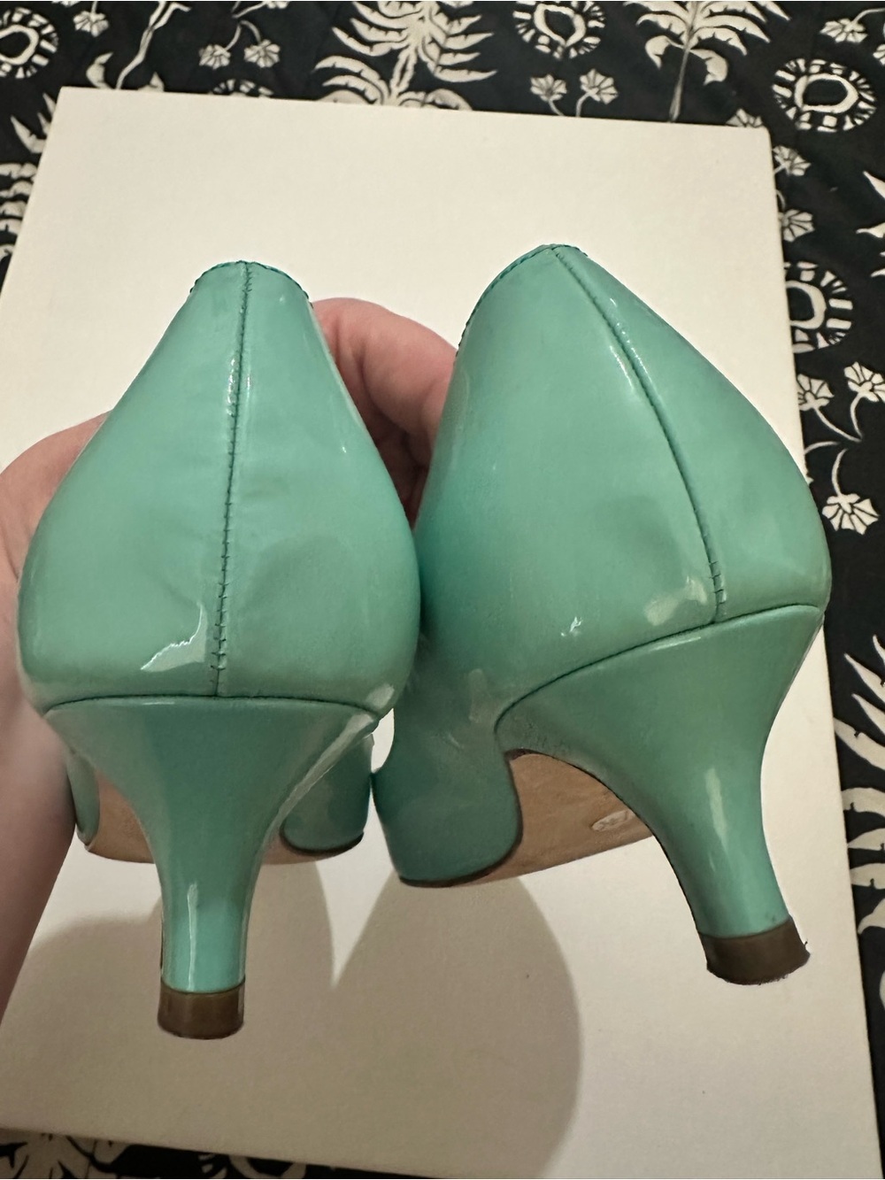 Peter Kaiser Teal Gradient Patent Pointed-Toe Pumps Party Formal Sz 8 US/5.5 UK - Picture 10 of 15